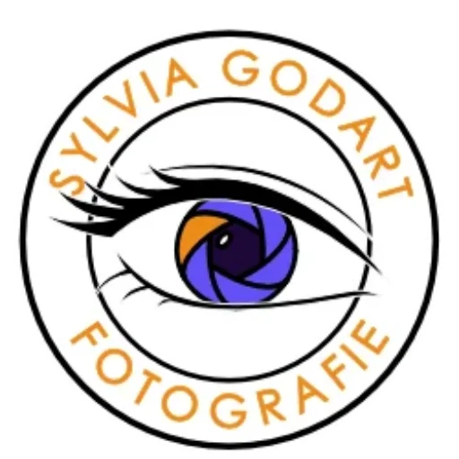 cropped-logo-sgf-rund-farbig-trnsp-quadr250.webp Logo Sylvia Godart Fotografie