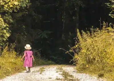 Kinderportrait im Wald